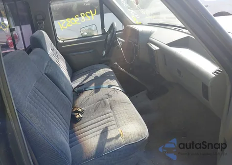 1988 Ford F150 z USA, uszkodzony, nr VIN 1FTDF15Y5JNA20883